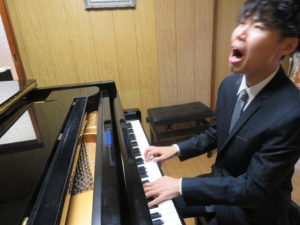 日比亮太顔写真